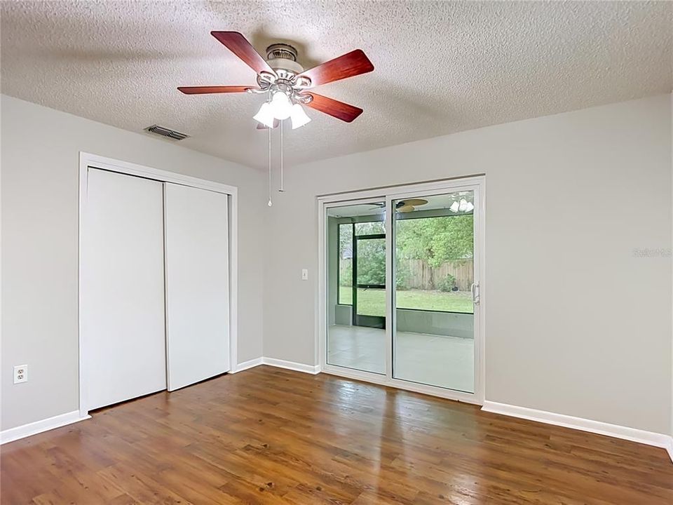 Active With Contract: $257,000 (2 beds, 2 baths, 1318 Square Feet)