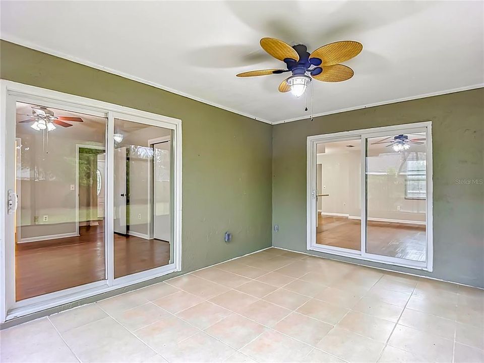 Active With Contract: $257,000 (2 beds, 2 baths, 1318 Square Feet)