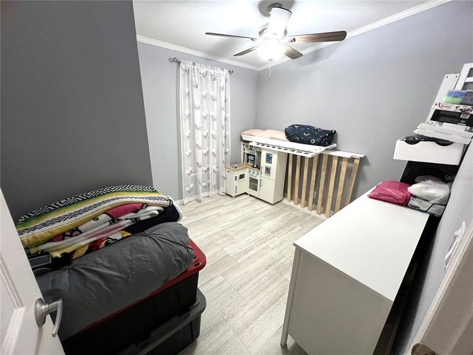 For Sale: $230,000 (3 beds, 2 baths, 1404 Square Feet)