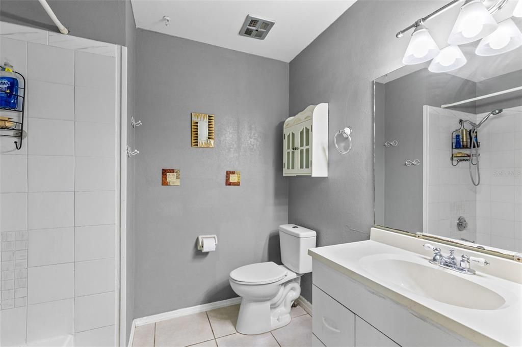 For Sale: $432,500 (4 beds, 2 baths, 2804 Square Feet)