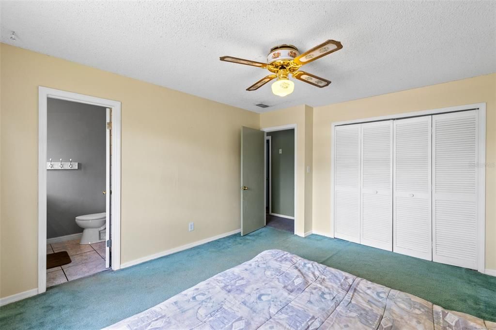 For Sale: $432,500 (4 beds, 2 baths, 2804 Square Feet)