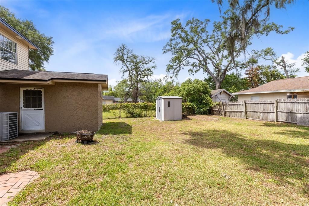 For Sale: $432,500 (4 beds, 2 baths, 2804 Square Feet)