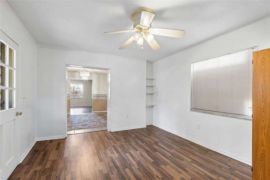 For Sale: $432,500 (4 beds, 2 baths, 2804 Square Feet)