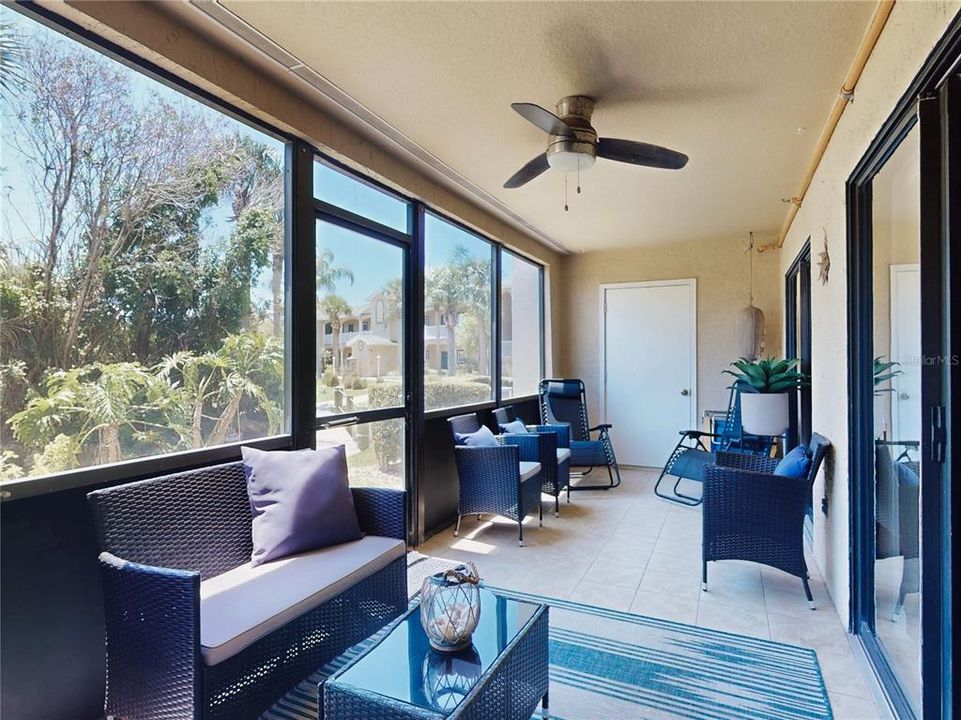 For Sale: $349,000 (2 beds, 2 baths, 1120 Square Feet)