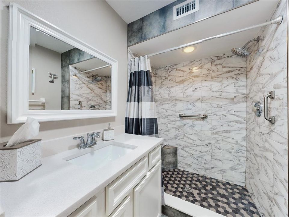 For Sale: $349,000 (2 beds, 2 baths, 1120 Square Feet)