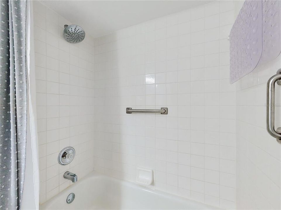 For Sale: $349,000 (2 beds, 2 baths, 1120 Square Feet)
