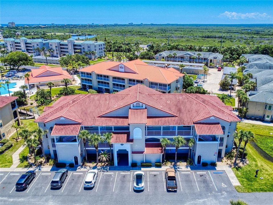 For Sale: $349,000 (2 beds, 2 baths, 1120 Square Feet)