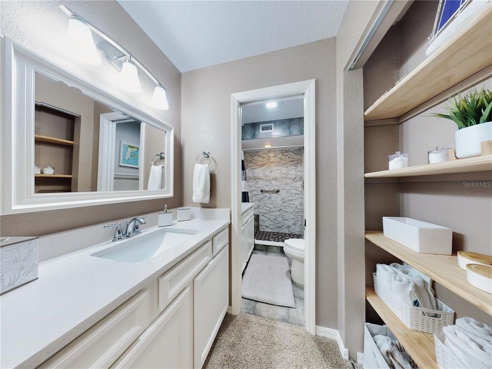 For Sale: $349,000 (2 beds, 2 baths, 1120 Square Feet)