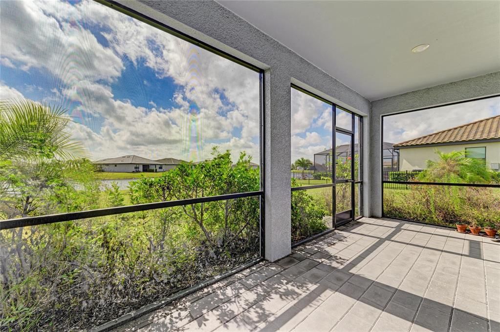 En Venta: $599,999 (4 camas, 3 baños, 2586 Pies cuadrados)