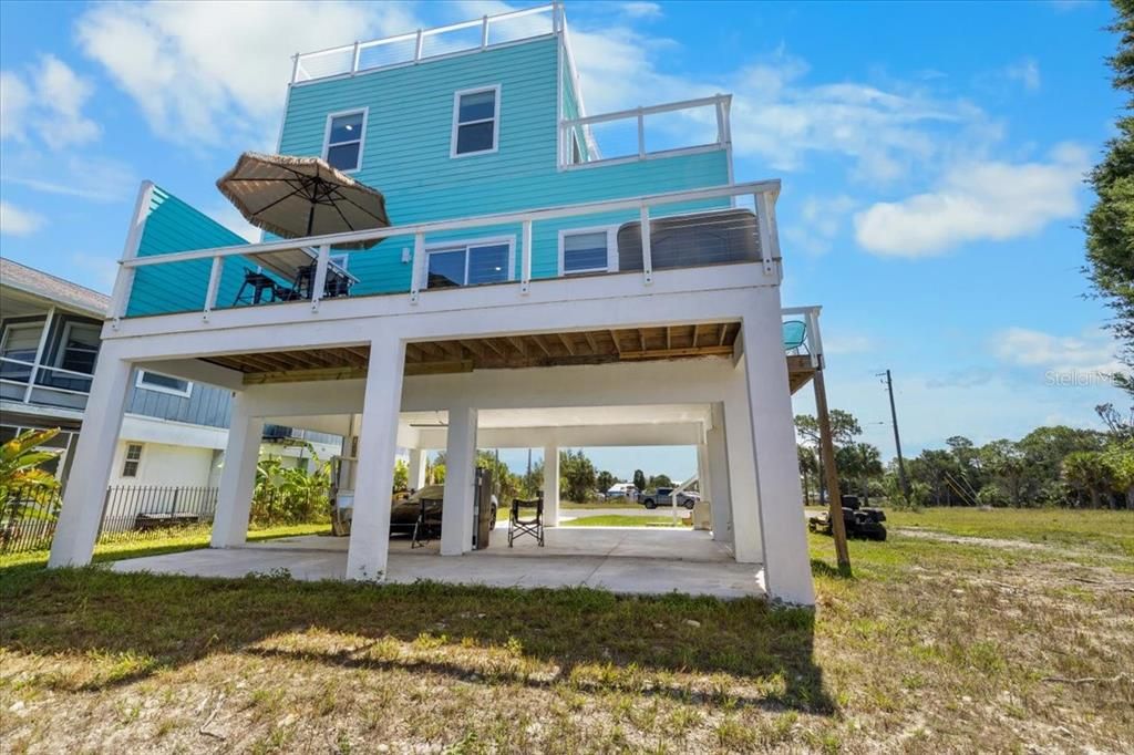 For Sale: $425,000 (2 beds, 2 baths, 1296 Square Feet)