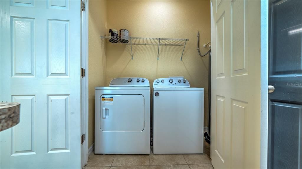For Sale: $319,000 (2 beds, 0 baths, 1283 Square Feet)