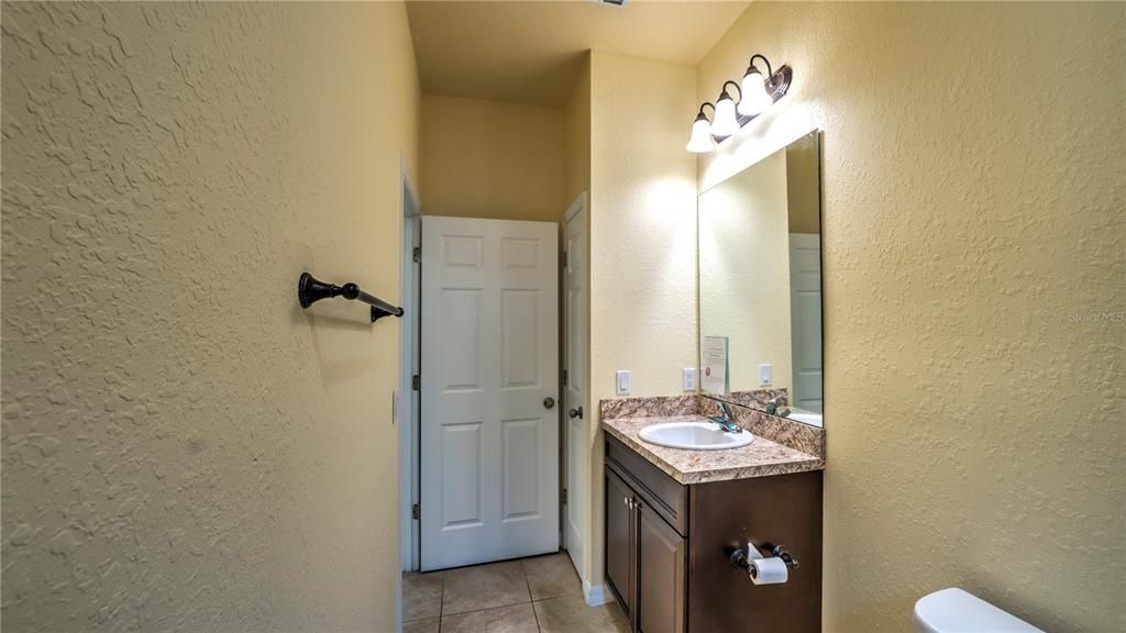 For Sale: $319,000 (2 beds, 0 baths, 1283 Square Feet)