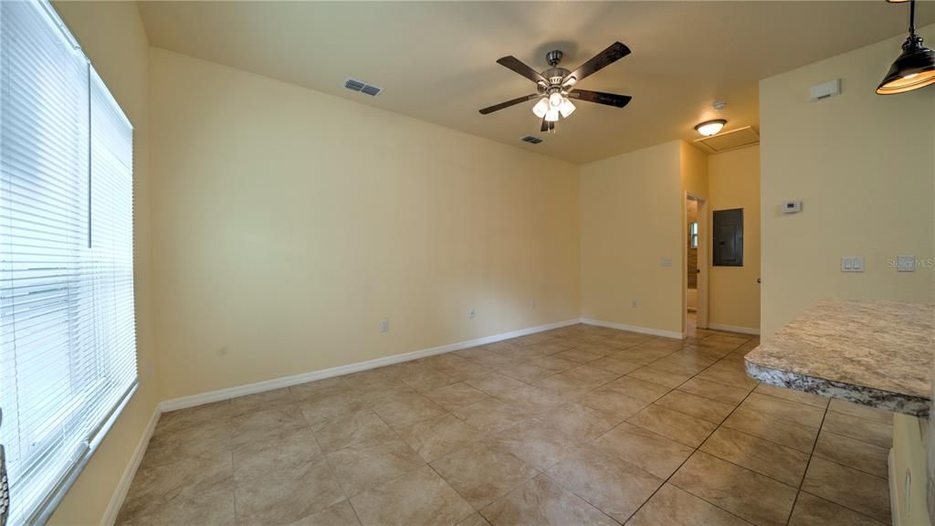 For Sale: $319,000 (2 beds, 0 baths, 1283 Square Feet)