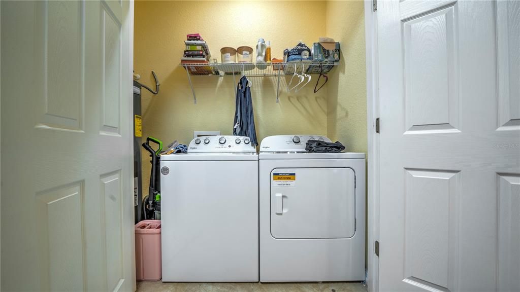 For Sale: $319,000 (2 beds, 0 baths, 1283 Square Feet)