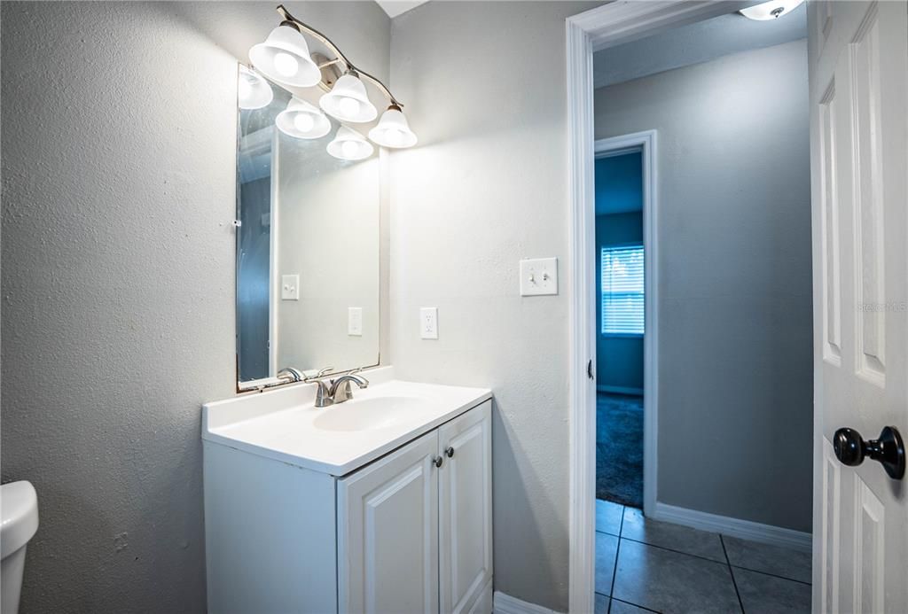 Activo con contrato: $289,900 (3 camas, 2 baños, 1245 Pies cuadrados)