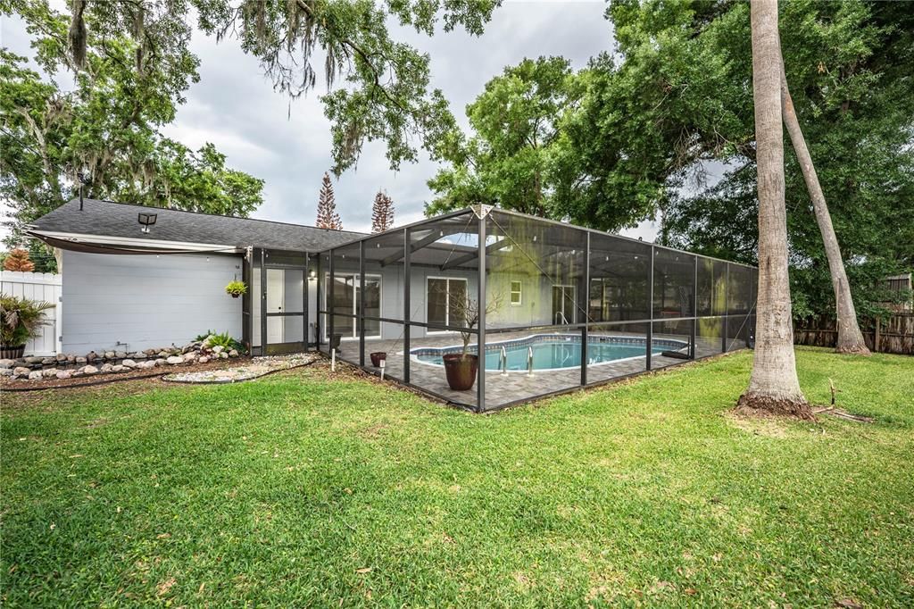 Activo con contrato: $289,900 (3 camas, 2 baños, 1245 Pies cuadrados)