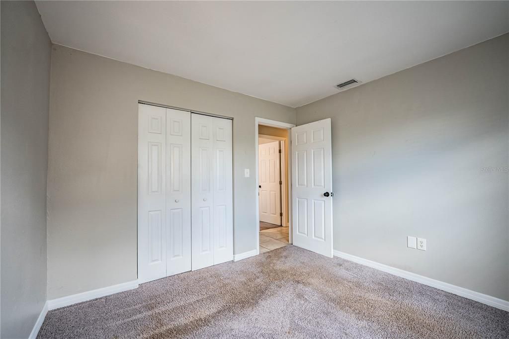 Activo con contrato: $289,900 (3 camas, 2 baños, 1245 Pies cuadrados)