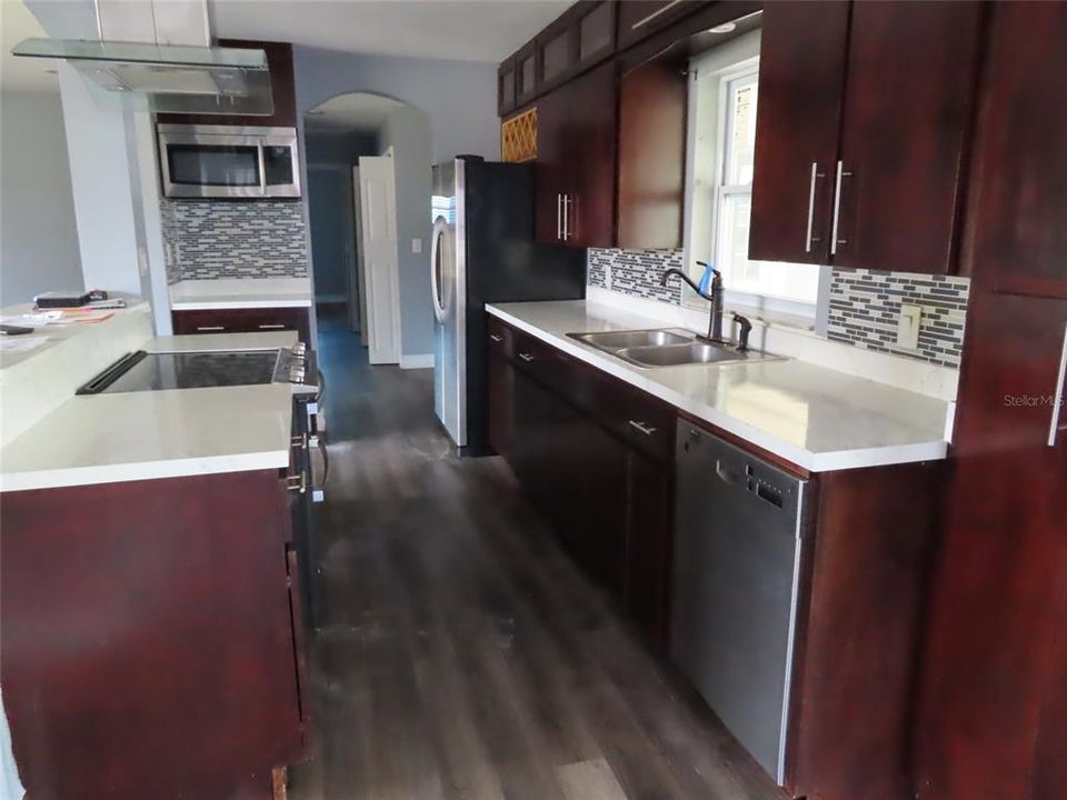 En Venta: $362,000 (3 camas, 4 baños, 1603 Pies cuadrados)