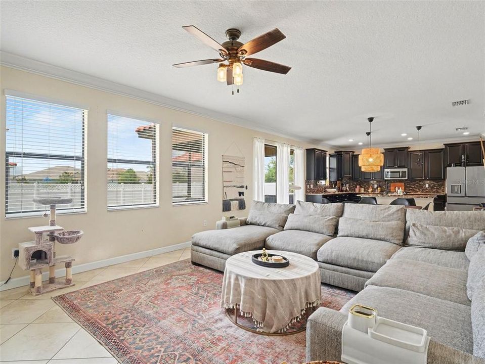 For Sale: $515,000 (4 beds, 2 baths, 2571 Square Feet)