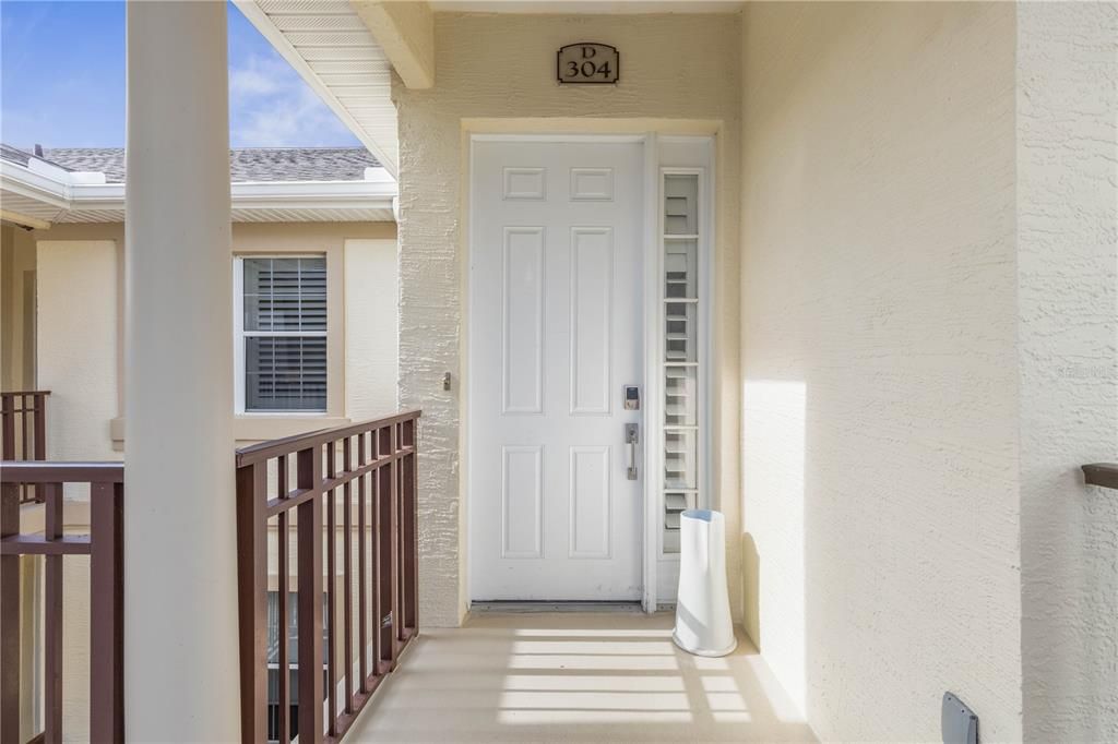 En Venta: $499,000 (3 camas, 3 baños, 2015 Pies cuadrados)