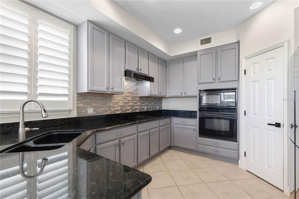 En Venta: $499,000 (3 camas, 3 baños, 2015 Pies cuadrados)