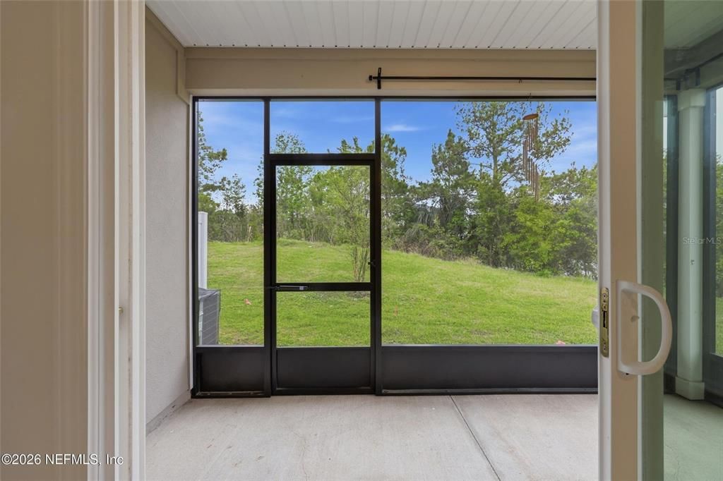 For Sale: $299,000 (3 beds, 2 baths, 1338 Square Feet)
