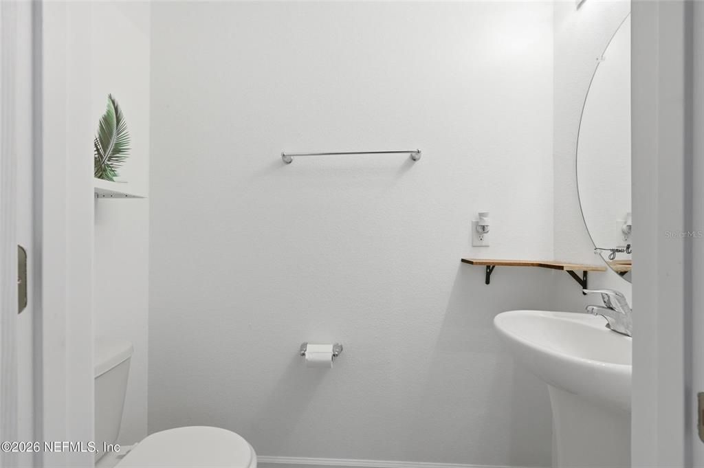 For Sale: $299,000 (3 beds, 2 baths, 1338 Square Feet)