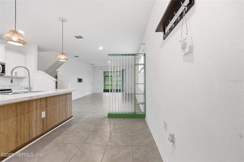 For Sale: $299,000 (3 beds, 2 baths, 1338 Square Feet)