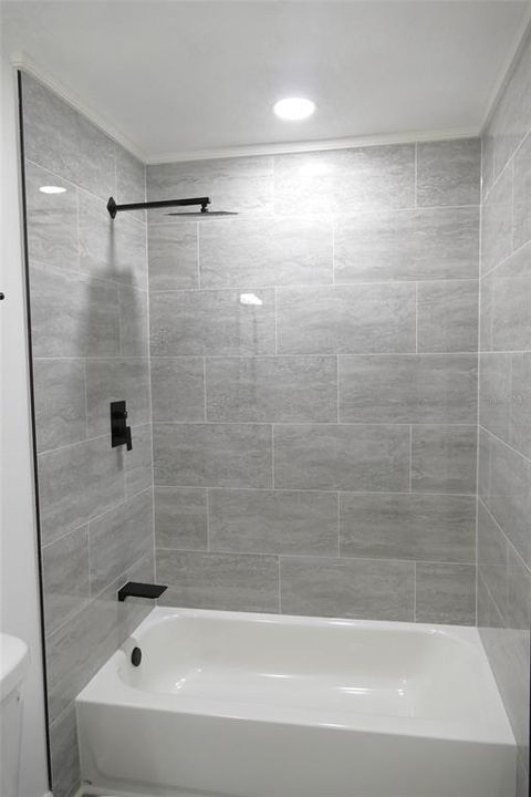 For Sale: $464,900 (3 beds, 3 baths, 1967 Square Feet)