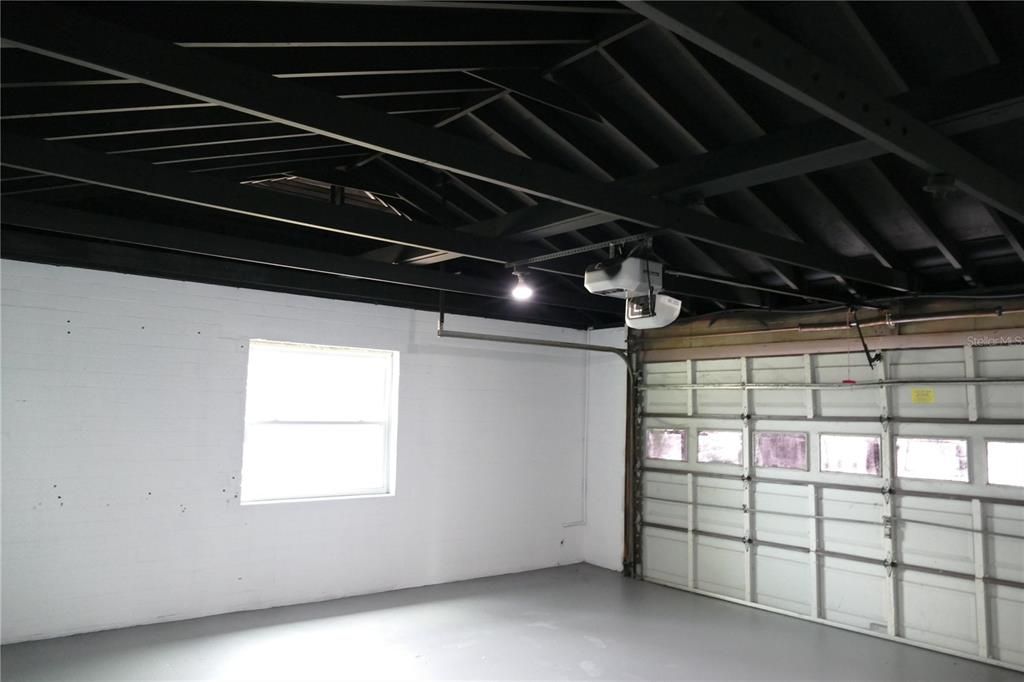 For Sale: $464,900 (3 beds, 3 baths, 1967 Square Feet)