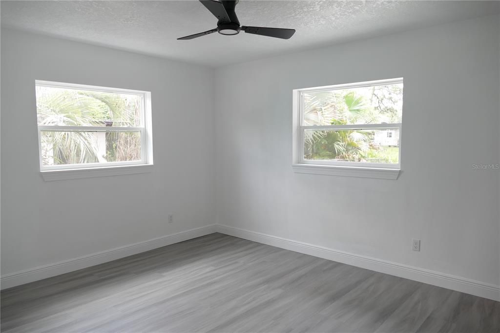 For Sale: $464,900 (3 beds, 3 baths, 1967 Square Feet)