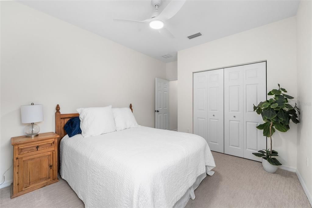 Activo con contrato: $499,000 (4 camas, 2 baños, 2016 Pies cuadrados)