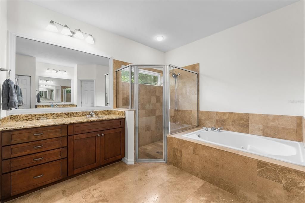 Activo con contrato: $499,000 (4 camas, 2 baños, 2016 Pies cuadrados)