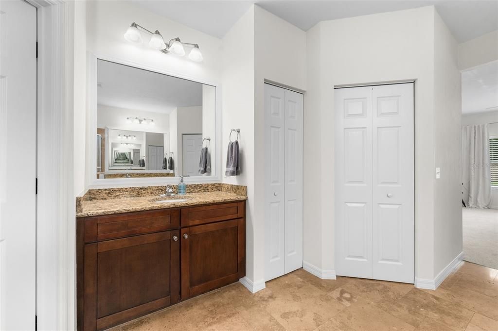Activo con contrato: $499,000 (4 camas, 2 baños, 2016 Pies cuadrados)