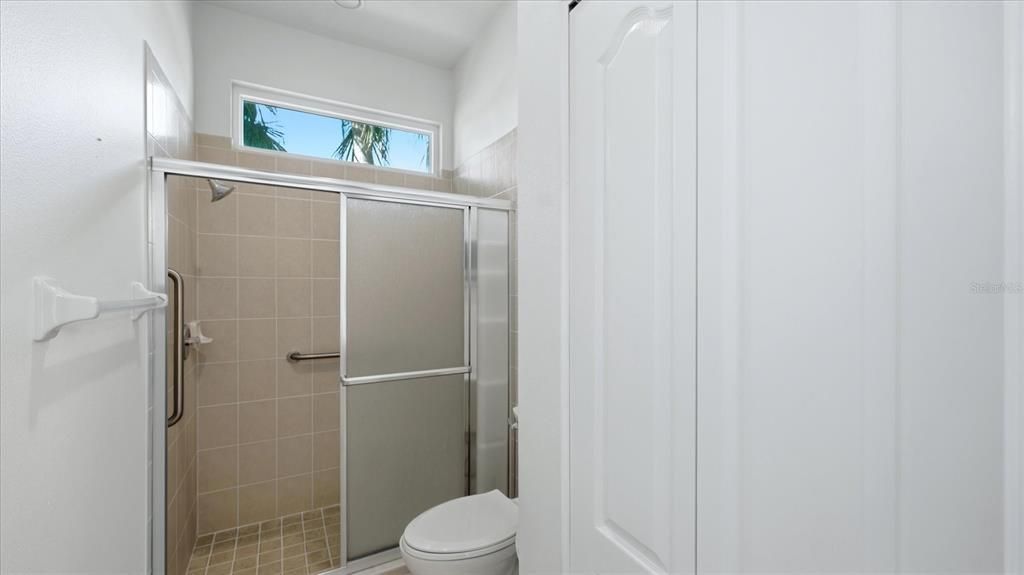 For Sale: $354,900 (2 beds, 2 baths, 1689 Square Feet)
