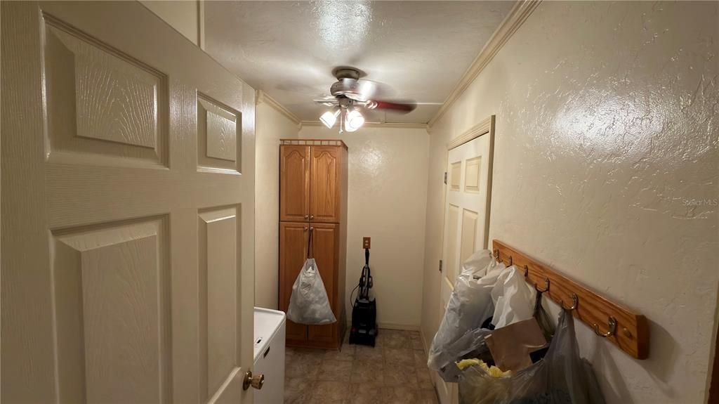 На продажу: $335,000 (3 спален, 2 ванн, 1769 Квадратных фут)