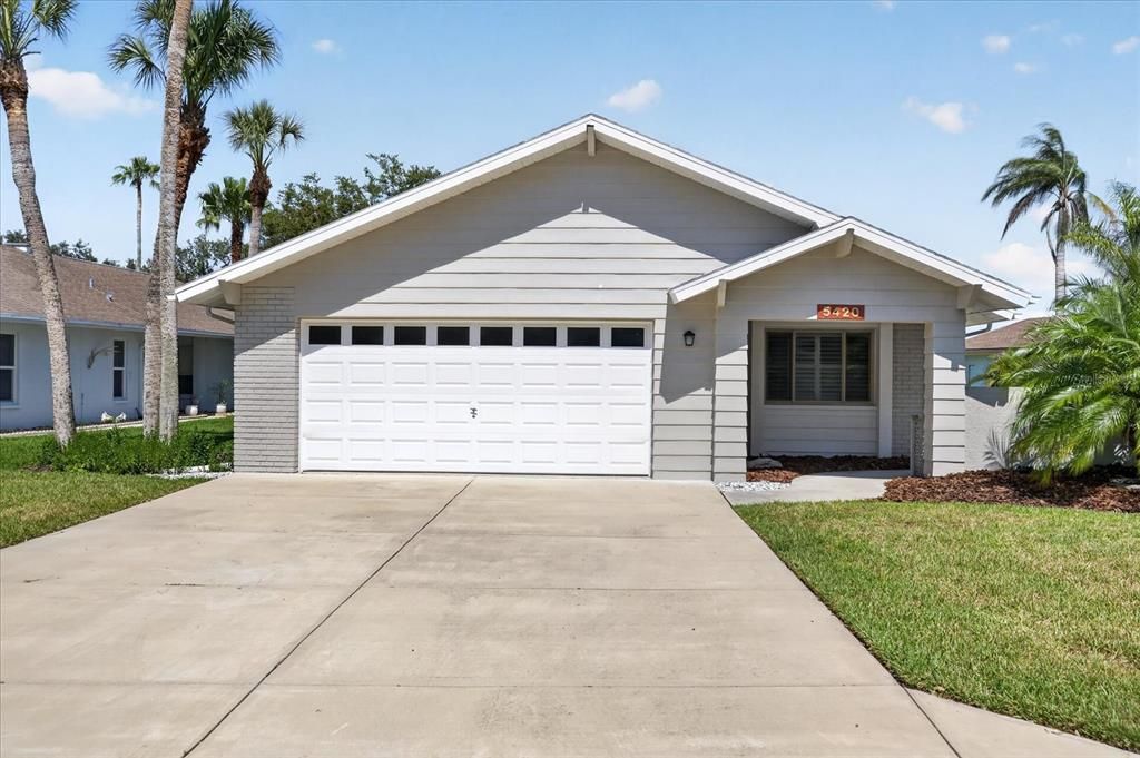 Active With Contract: $675,000 (3 beds, 2 baths, 1681 Square Feet)