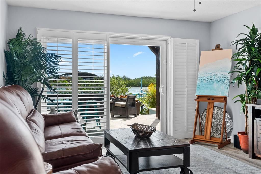 For Sale: $1,200,000 (2 beds, 2 baths, 1304 Square Feet)