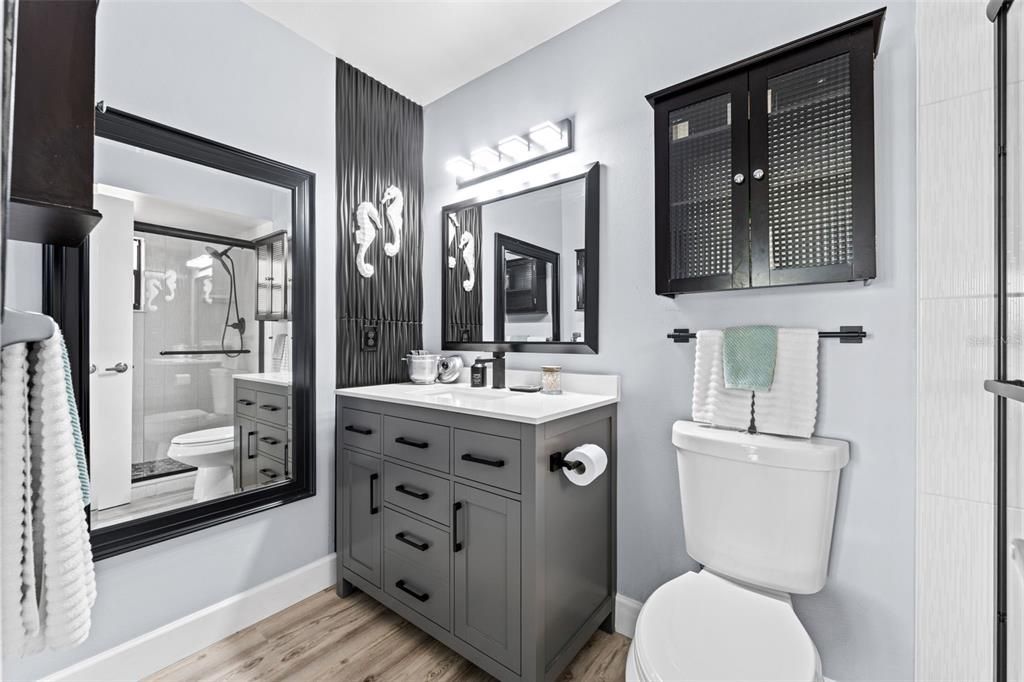 For Sale: $1,200,000 (2 beds, 2 baths, 1304 Square Feet)