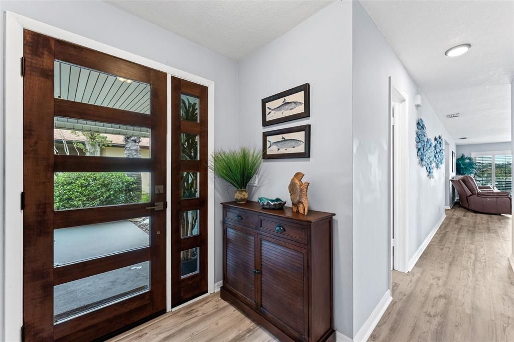 For Sale: $1,200,000 (2 beds, 2 baths, 1304 Square Feet)