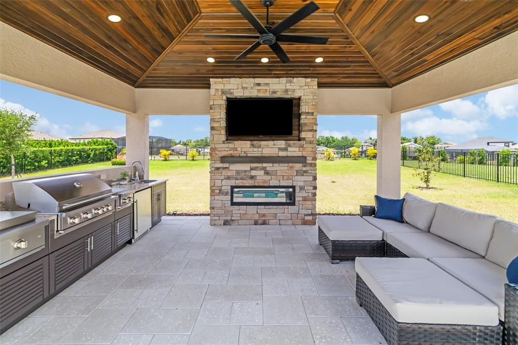For Sale: $1,250,000 (4 beds, 3 baths, 3179 Square Feet)