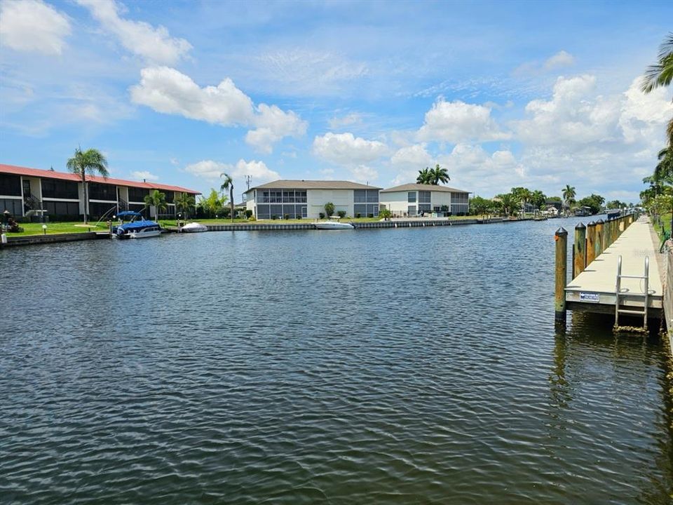 For Sale: $225,000 (2 beds, 2 baths, 1161 Square Feet)
