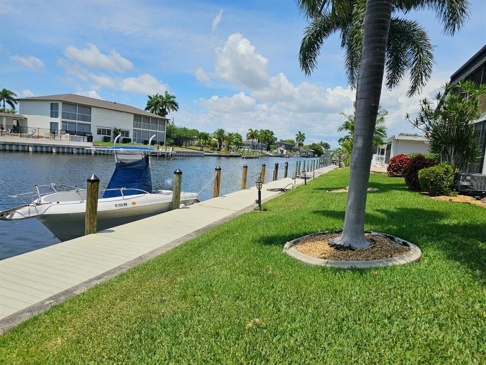 For Sale: $225,000 (2 beds, 2 baths, 1161 Square Feet)