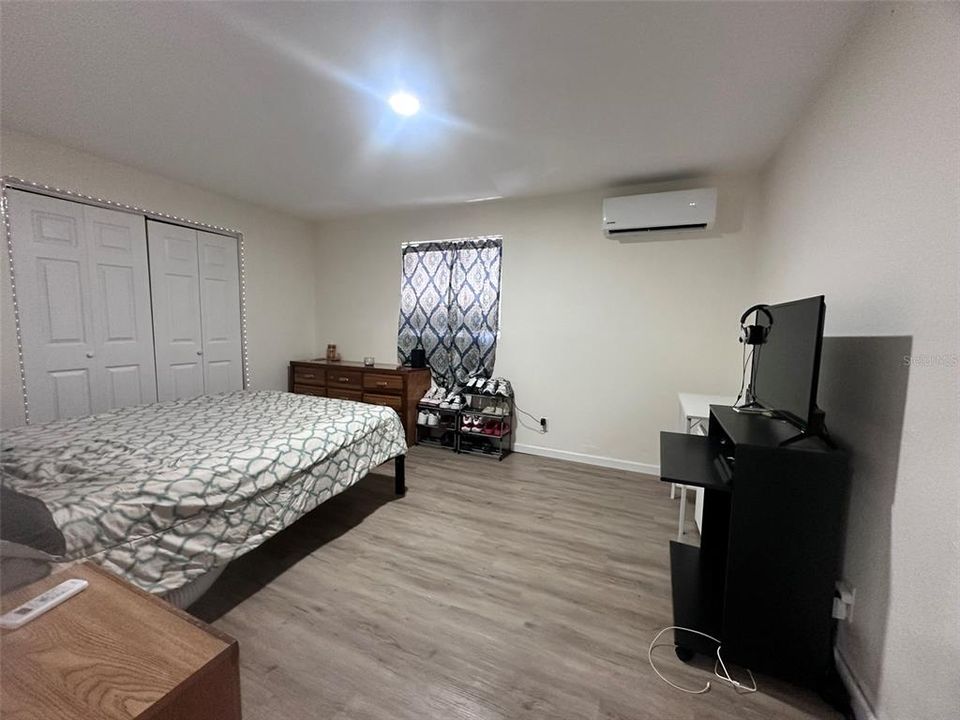 Activo con contrato: $168,000 (3 camas, 1 baños, 1392 Pies cuadrados)