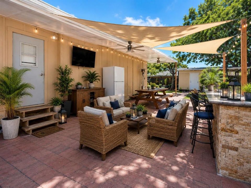Activo con contrato: $168,000 (3 camas, 1 baños, 1392 Pies cuadrados)