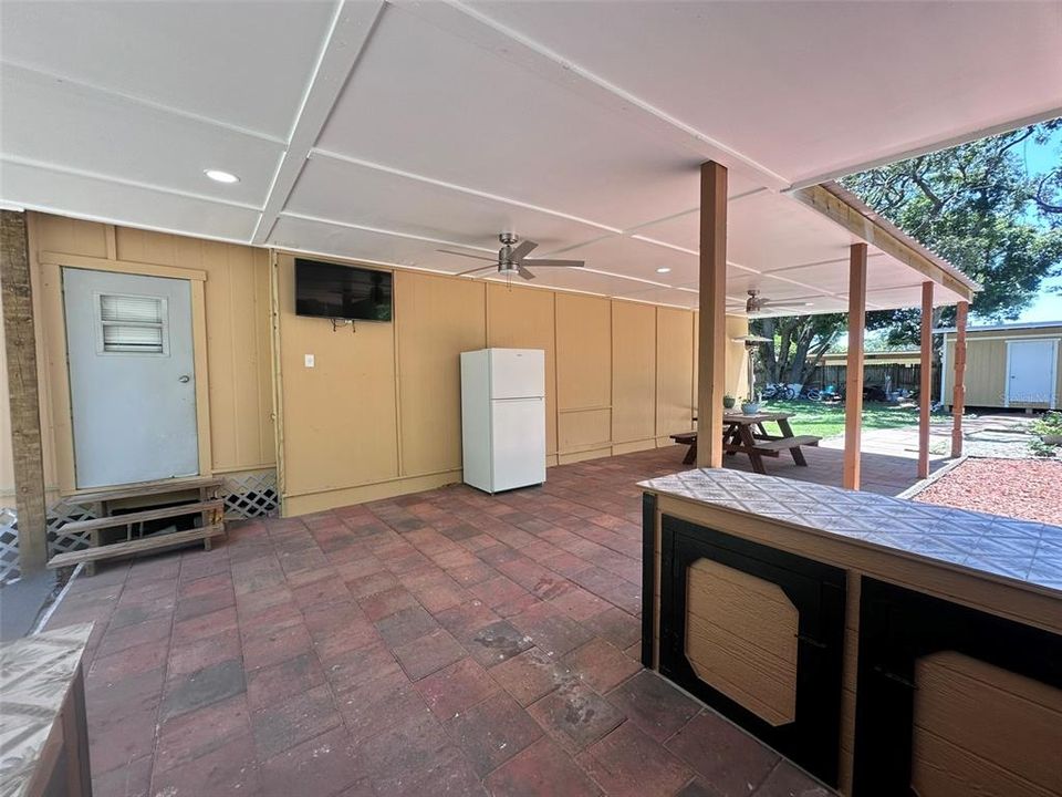 Activo con contrato: $168,000 (3 camas, 1 baños, 1392 Pies cuadrados)