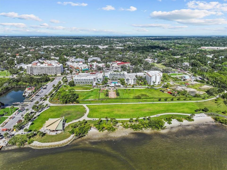 For Sale: $3,895,000 (0.35 acres)
