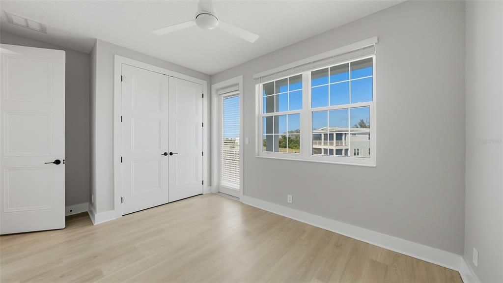 For Sale: $1,250,000 (3 beds, 2 baths, 1678 Square Feet)