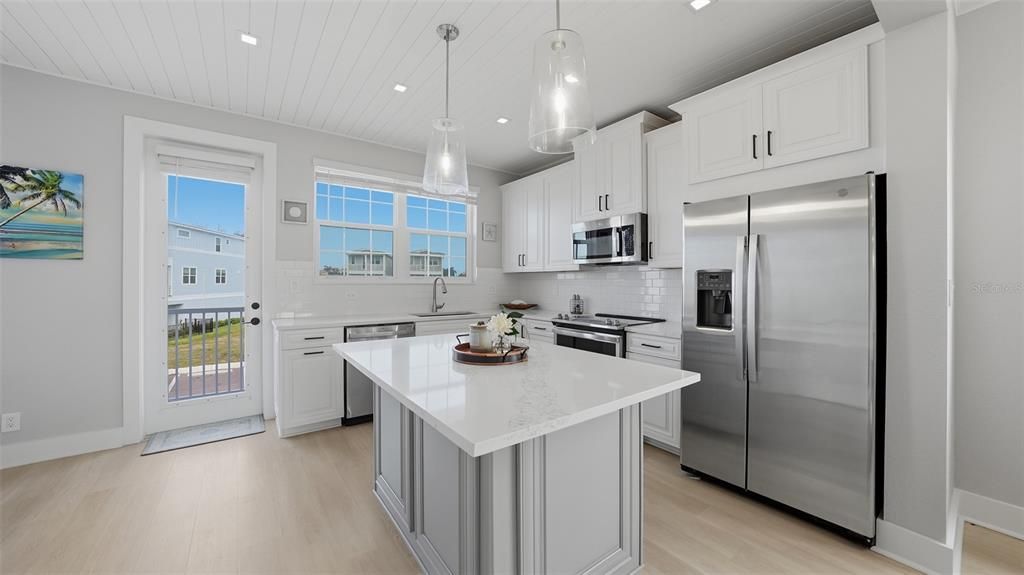 For Sale: $1,250,000 (3 beds, 2 baths, 1678 Square Feet)