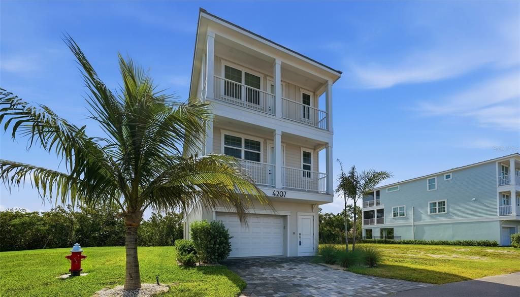For Sale: $1,250,000 (3 beds, 2 baths, 1678 Square Feet)